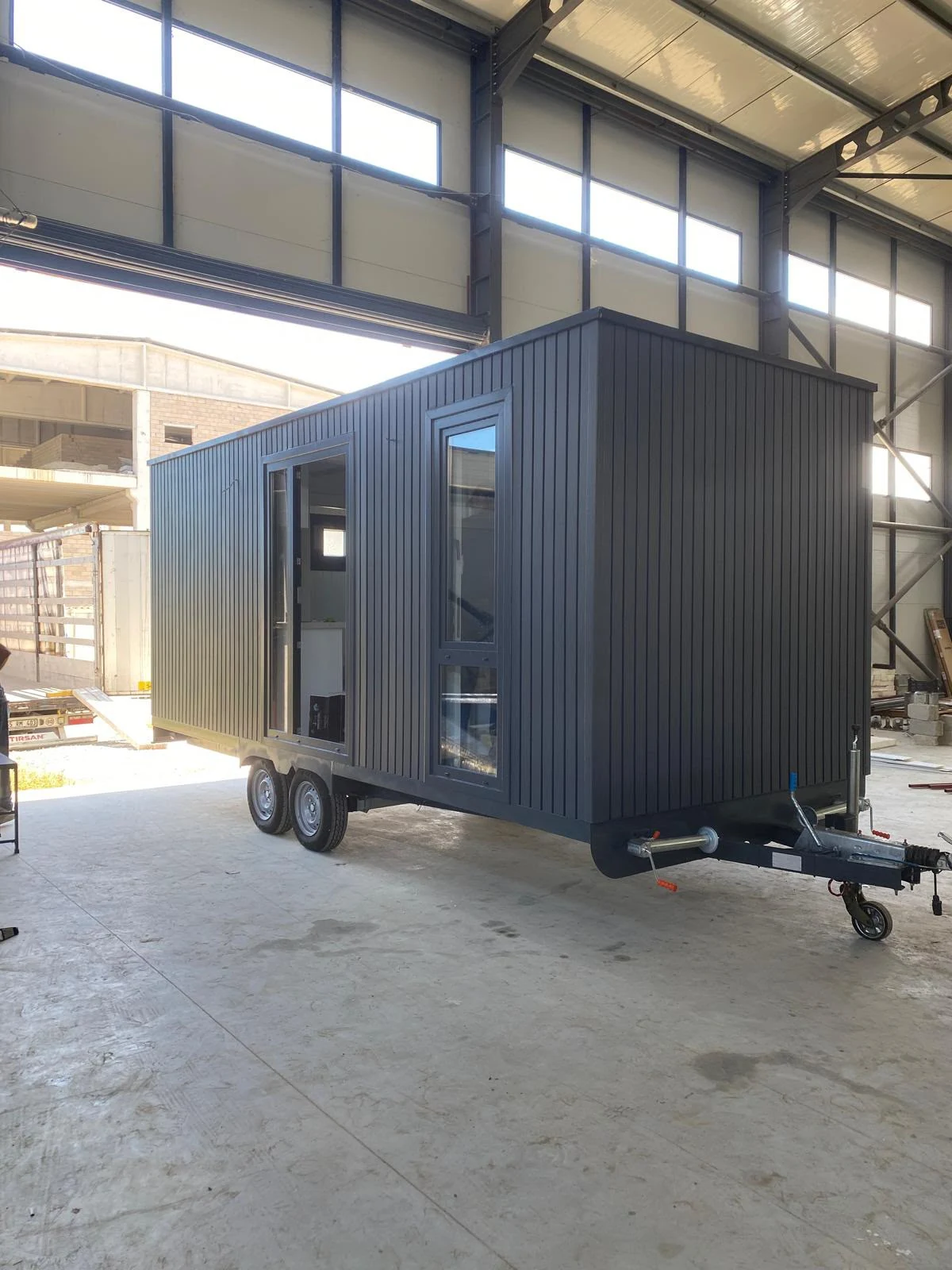 Sunset Lodge 660 met composietgevel en onderstel